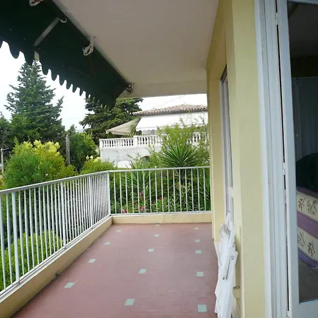 Appartement Spacieux A Juan-Les-Pins 130 M² Avec Vue Sur Le Lac *