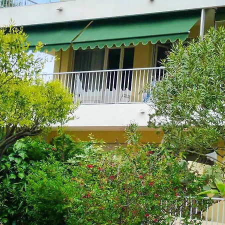 Appartement Spacieux A Juan-Les-Pins 130 M² Avec Vue Sur Le Lac דירה
